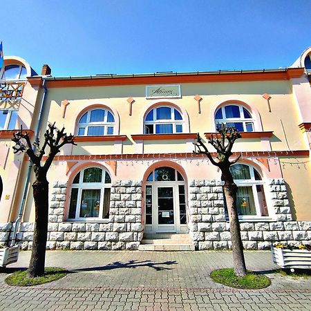 Atrium Hotel Harkány מראה חיצוני תמונה